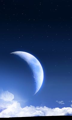 Luna Creciente en el Cielo Nocturno
