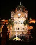 Chhatrapati Shivaji Terminus de Noche