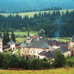 Hermoso Monasterio de Montaña