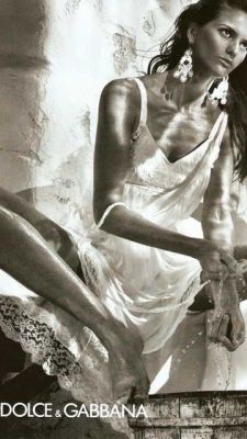 Modelo de Moda Elegante