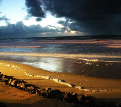 Sereno Atardecer en la Playa