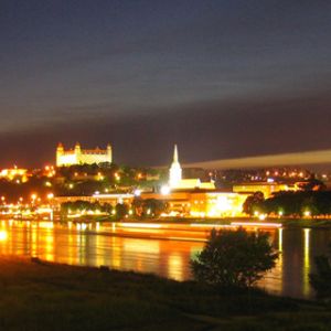 Horizonte Nocturno de Bratislava