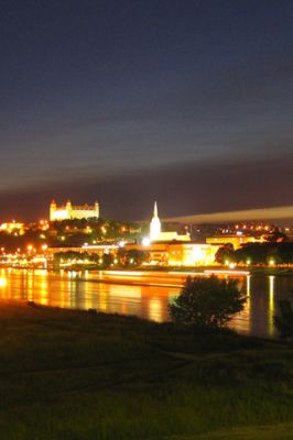 Horizonte Nocturno de Bratislava