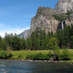 Paisaje montañoso majestuoso