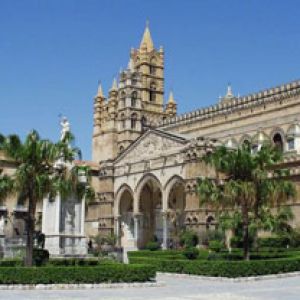 Impresionante Arquitectura de Catedral