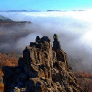 Cumbres Montañosas Majestuosas