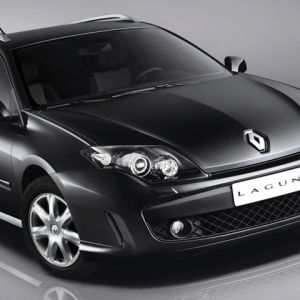 Coche Negro Renault Laguna