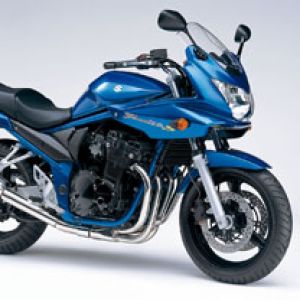 Motocicleta Suzuki Azul
