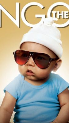 Bebé Estiloso con Gafas de Sol