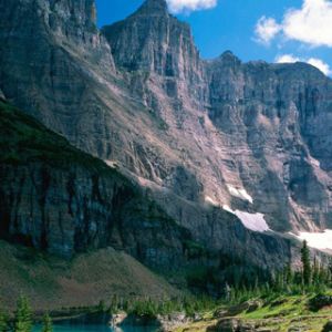 Paisaje montañoso majestuoso