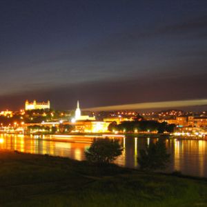 Horizonte Nocturno de Bratislava