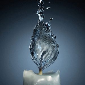 Chispa de Agua Llama de Vela