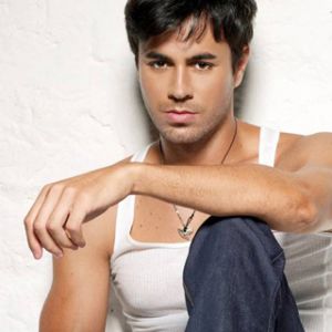 Retrato de Enrique Iglesias