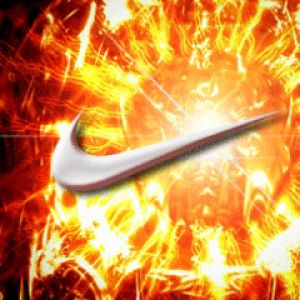 Logo de Nike con Fondo Ardiente