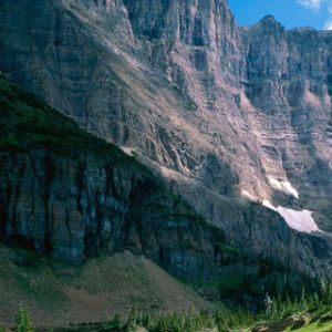 Paisaje montañoso majestuoso
