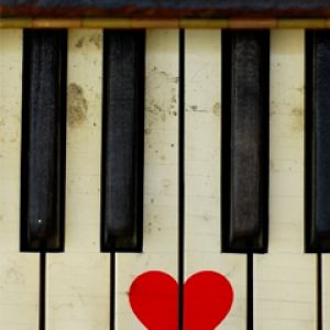 Teclas de Piano con Corazón