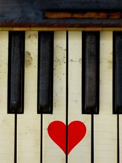 Teclas de Piano con Corazón