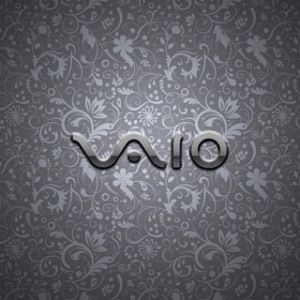 Logo de VAIO en fondo floral