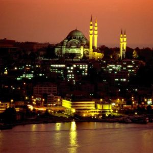 Horizonte de Estambul al Atardecer