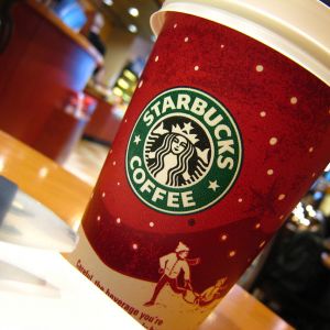 Taza de Café Navideña de Starbucks