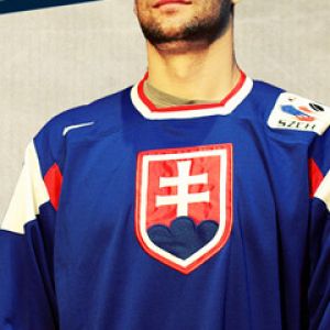 Jugador de Hockey con Jersey de Eslovaquia