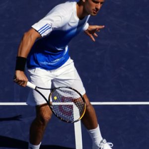 Foto de Acción de Jugador de Tenis