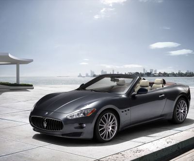 Coche Convertible de Lujo Maserati