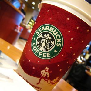 Taza de Café Navideña de Starbucks