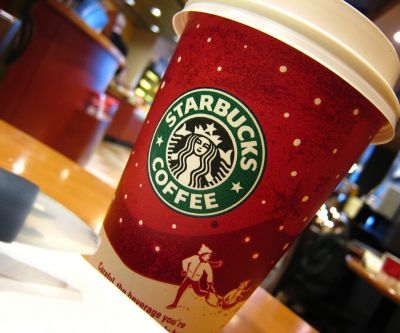 Taza de Café Navideña de Starbucks