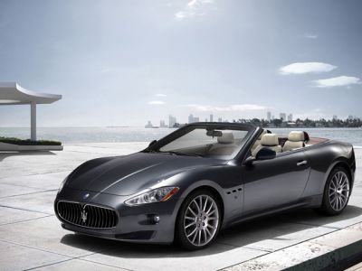 Maserati Convertible en la Costa
