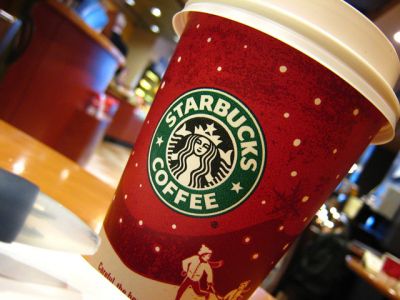 Taza de Café Navideña de Starbucks