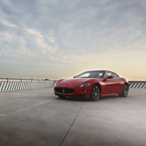 Coche Deportivo Maserati Rojo