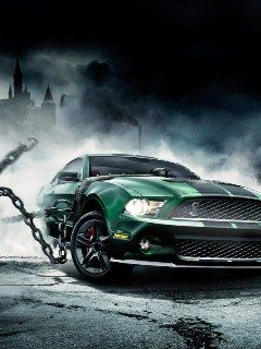 Mustang Verde en Ambiente Oscuro