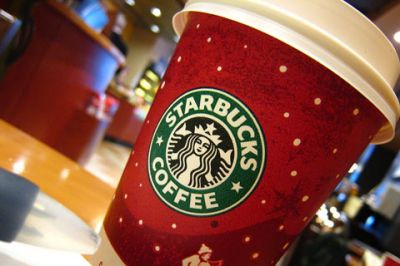 Taza de Café Navideña de Starbucks