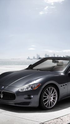Maserati Convertible en la Costa