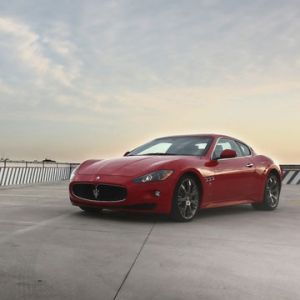 Coche Deportivo Maserati Rojo