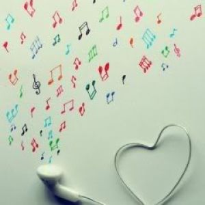 Notas Musicales y Corazón