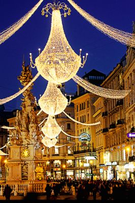 Luces de Navidad en la plaza