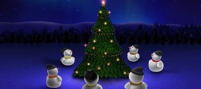 Muñecos de Nieve Alrededor del Árbol de Navidad