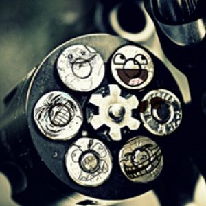 Revólver Divertido con Emojis