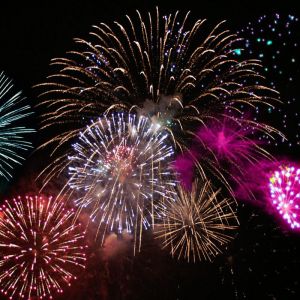 Fuegos Artificiales Coloridos