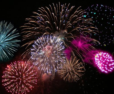 Fuegos Artificiales Coloridos
