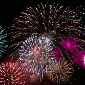 Fuegos Artificiales Coloridos