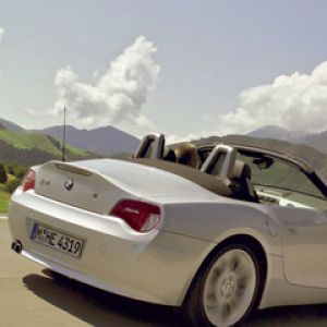 BMW Z4 Convertible en Carretera Escénica