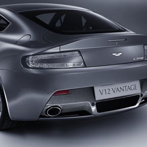 Aston Martin V12 Vantage
