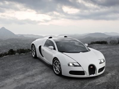 Bugatti Veyron en Paisaje Escénico