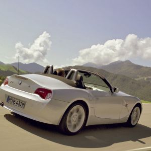 BMW Z4 Convertible en Carretera Escénica