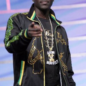 Estrella de Música Akon
