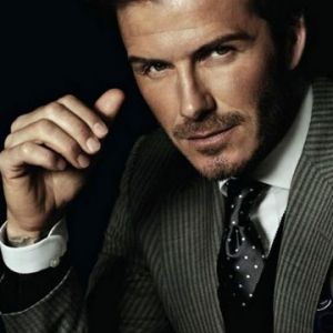 Hombre Elegante en Traje