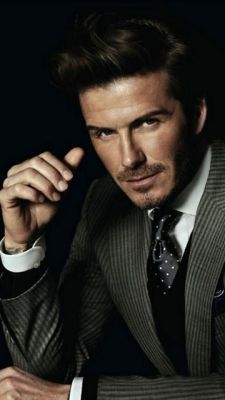 Hombre Elegante en Traje